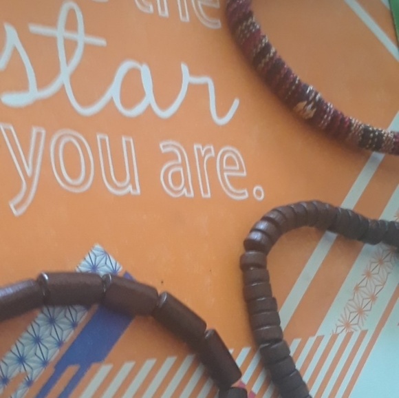 🆕️😍Earthy multi layer bracelet set - Picture 3 of 4